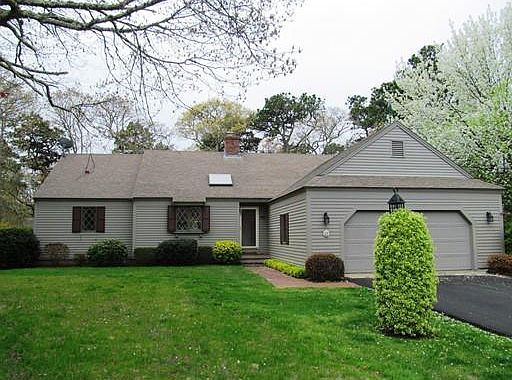 1st image of 3 Coveview Dr
