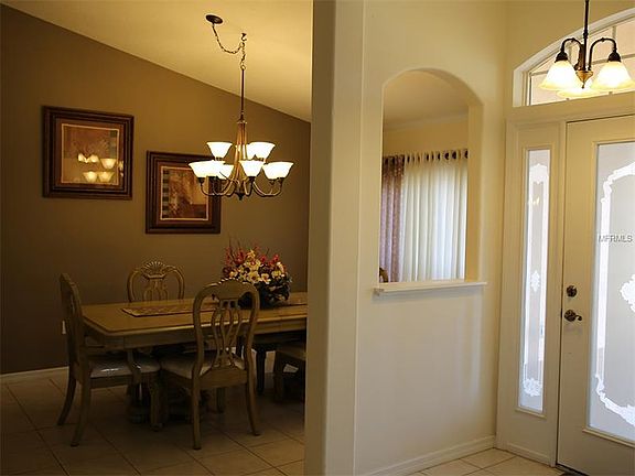 5th image of 401 Britten Dr