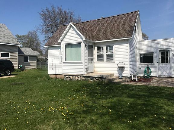 2nd image of 604 Lakeview St