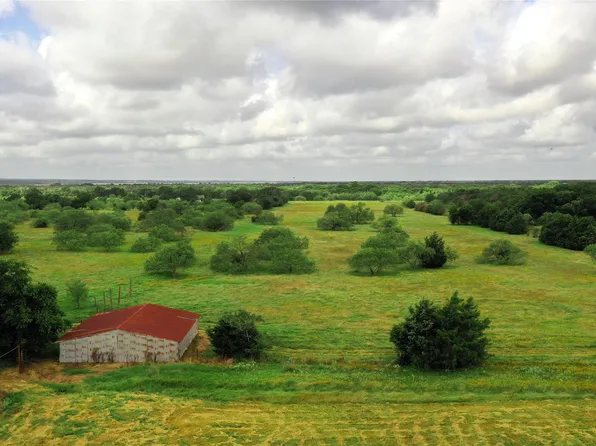 1563 Fm 667, Purdon, TX 76679