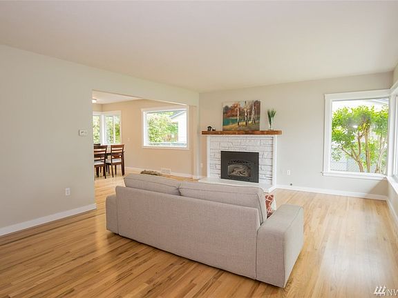 3rd image of 5730 75th Pl NE