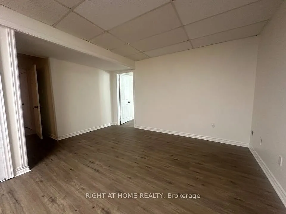 4 bed, $1,500 — Photo 3
