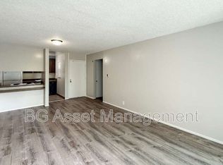 944 Fletcher Ln APT 11, Hayward, CA 94544