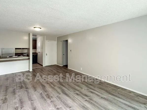 944 Fletcher Ln APT 11, Hayward, CA 94544