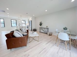 248 Gold St #PENTHOUSE, Boston, MA 02127