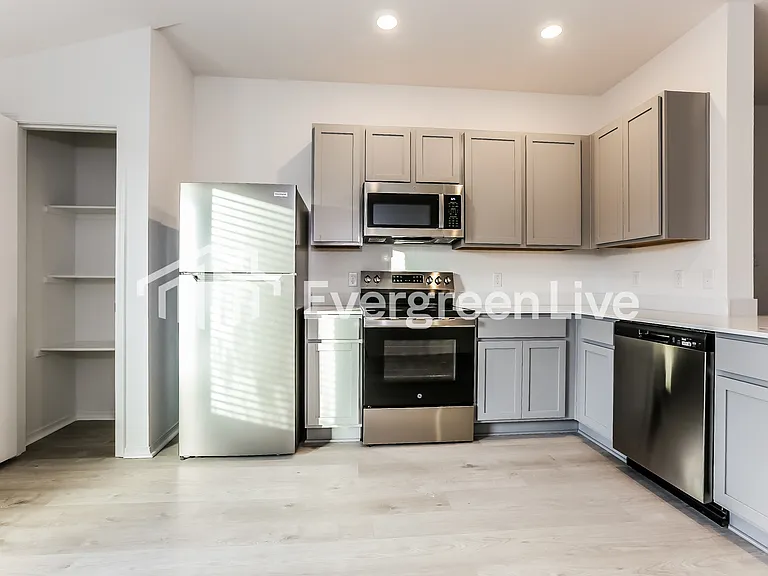 143 Jasmine Ct — Photo 5
