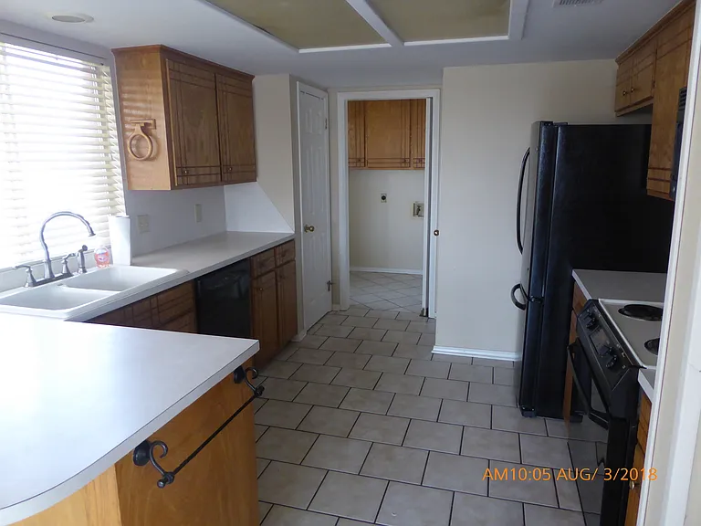 4302 SW Parkridge Blvd — Photo 8