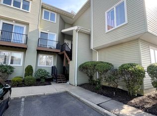 700 10th St APT 4, Secaucus, NJ 07094