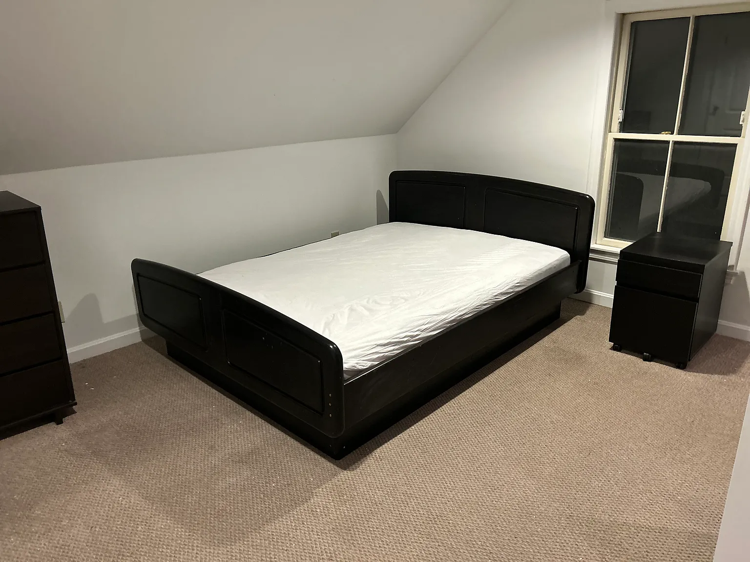 4 bed, $1,320 — Photo 2
