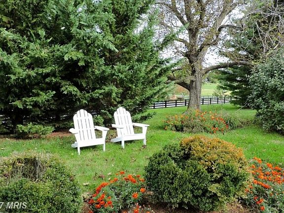 3rd image of 1249 Merrimans Ln