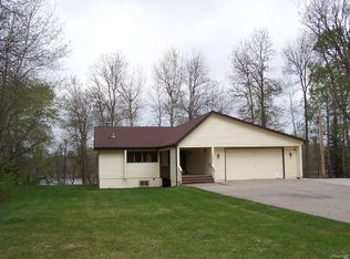 432 Shorewood Dr, International Falls, MN 56649
