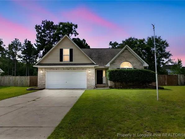 162 Fallingleaf Dr, Raeford, NC 28376