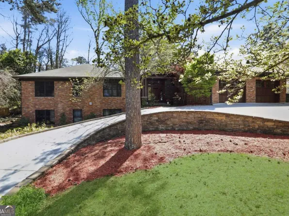 2881 Cravey Dr NE, Atlanta, GA 30345