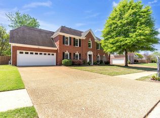 519 Sagewood Dr, Collierville, TN 38017