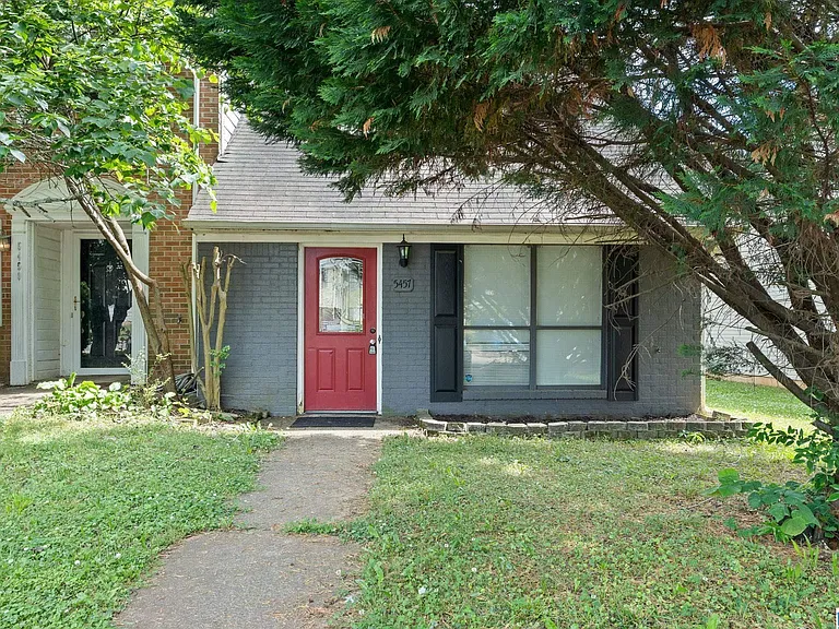 5457 Nottinghill Dr — Photo 1