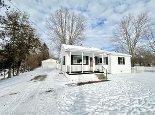 5244 Oleksyn Rd, Flint, MI 48504