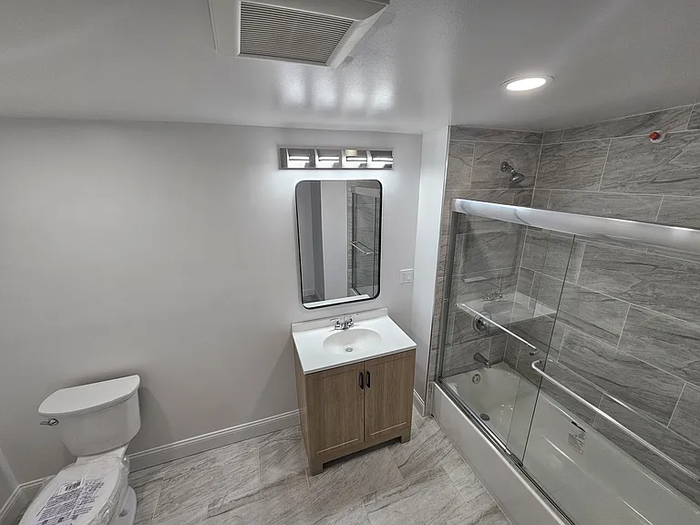 406 Main St #2 — Photo 27