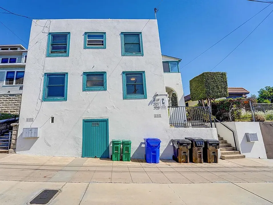 2119 Albatross St #2119