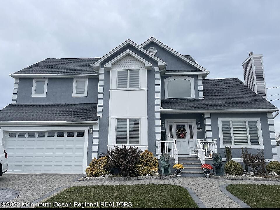 1st image of 902 Capstan Dr