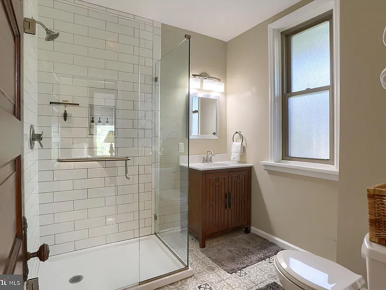 2139 N 2nd St — Photo 23