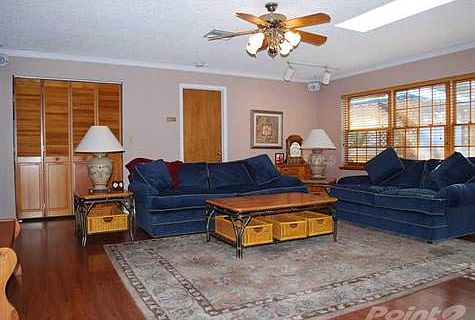 4th image of 105 Woodburn Ct