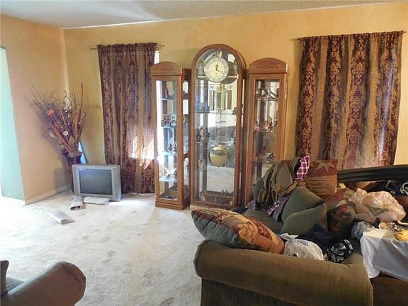 5th image of 3809 Bobbie Ln