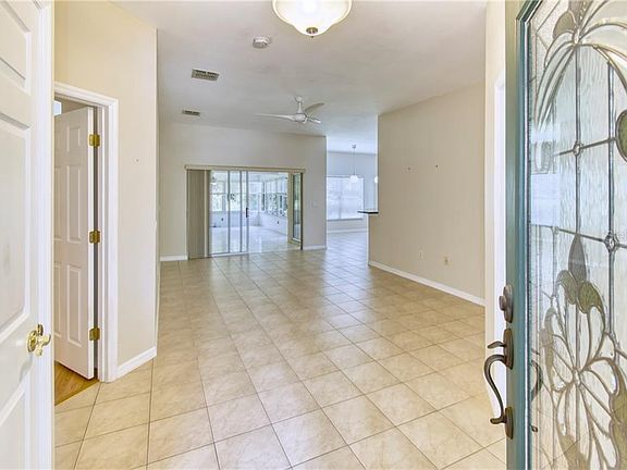 5th image of 99 Knoll Wood Dr