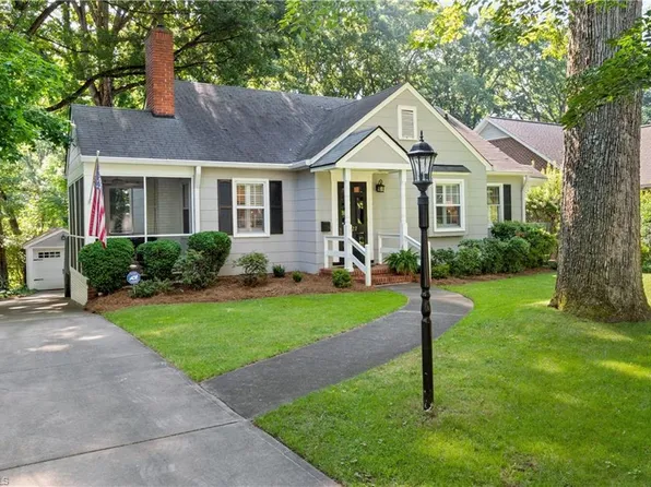 427 Lynn Ave, Winston Salem, NC 27104