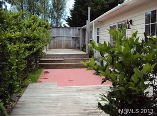 204 Foxhall Rd, Newport, NC 28570