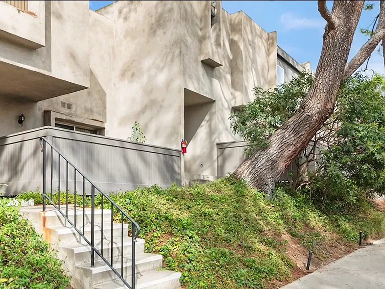 336 Ridge Terrace Ln — Photo 14
