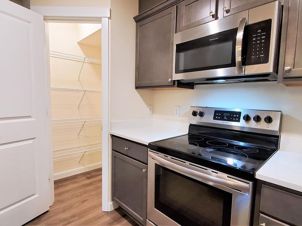 Kitchen Pantry Storage