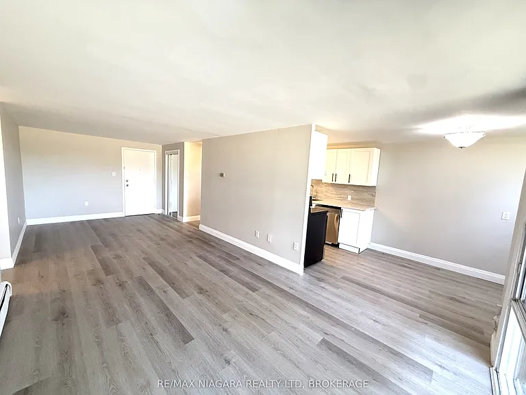 7 Riverview Blvd #104 — Photo 28