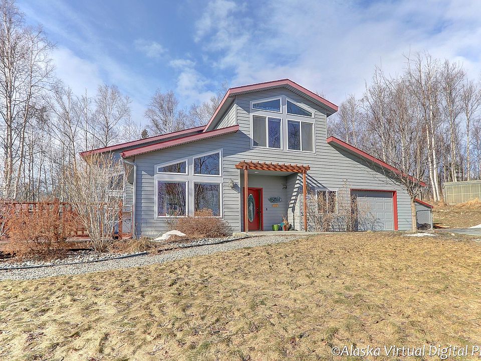1st image of 501 W Briar Dr