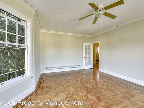 5th image of 455 Cole St APT 12