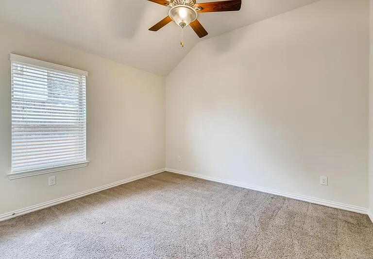 13827 Quiet Fox Ln — Photo 22