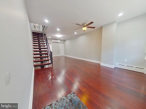 5th image of 2428 S Iseminger St