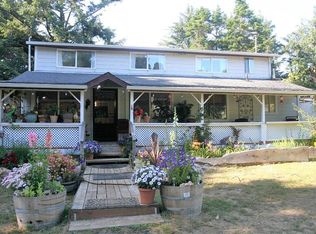 94613 Grange Rd, Gold Beach, OR 97444