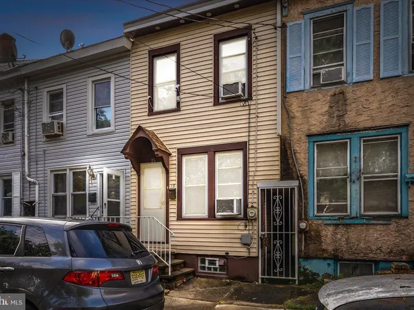 15 Orange St, Trenton, NJ 08611