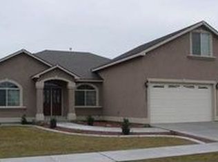 4512 Segovia Dr, Pasco, WA 99301