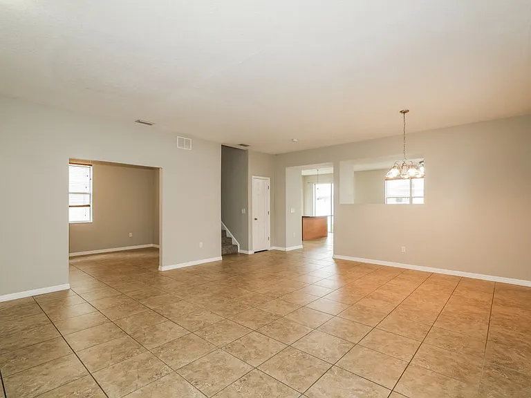 9322 Zincoe Ln — Photo 5