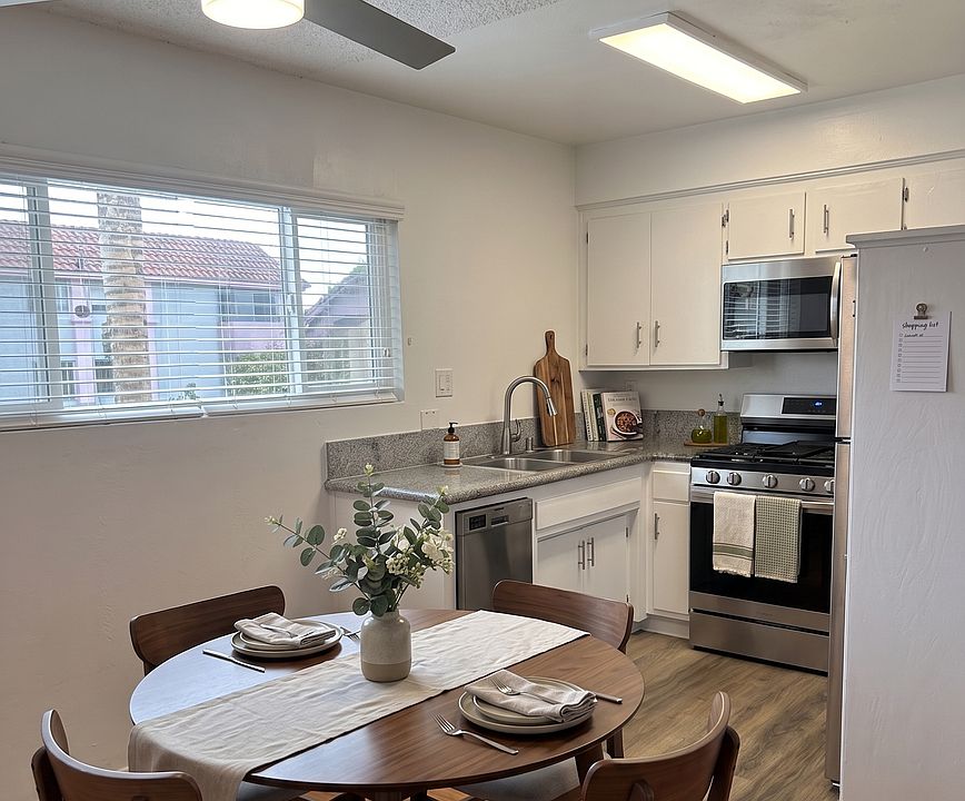 1st image of 817 S Saint Andrews Pl #80311