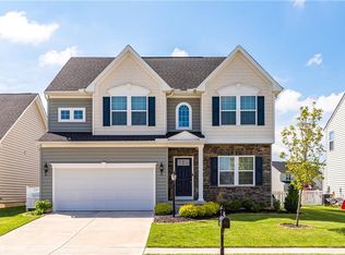 1209 Scarlet Oak Dr, Tipp City, OH 45371