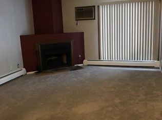 3425 Golfview Dr APT 101, Eagan, MN 55123