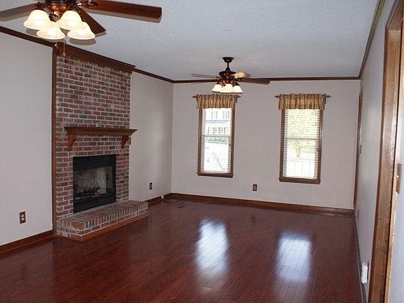 4th image of 6430 Rolling Meadows Ln