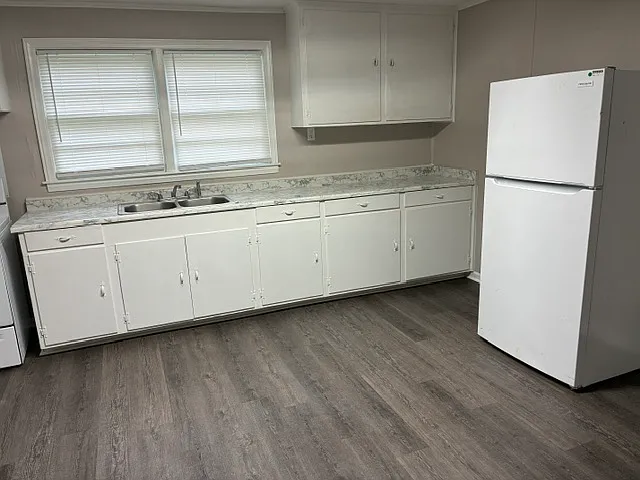1019 Curry Rd — Photo 3