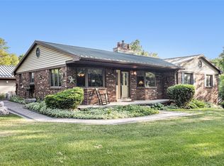 7280 Groveland Rd, Holly, MI 48442