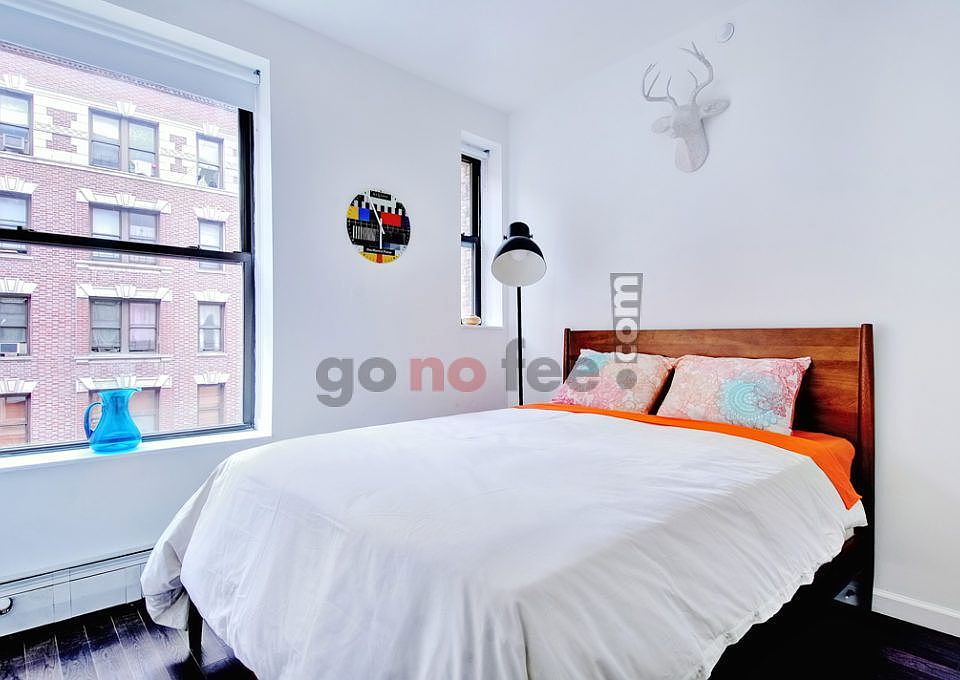2nd image of 272 Manhattan Ave APT 6H