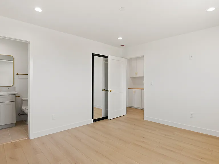 11502 Valjean Ave #3/4 — Photo 10