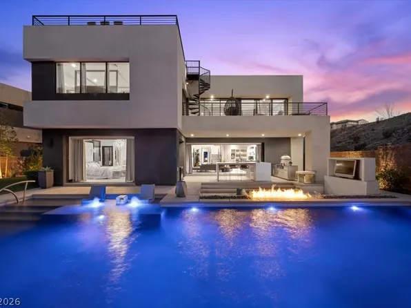 5 Highland Cove Ln, Henderson, NV 89011