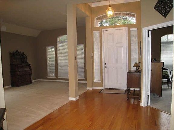 2nd image of 5601 Harbor Town Dr